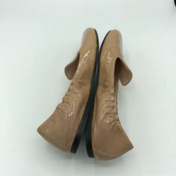 PRADA - Picture 6 of 8